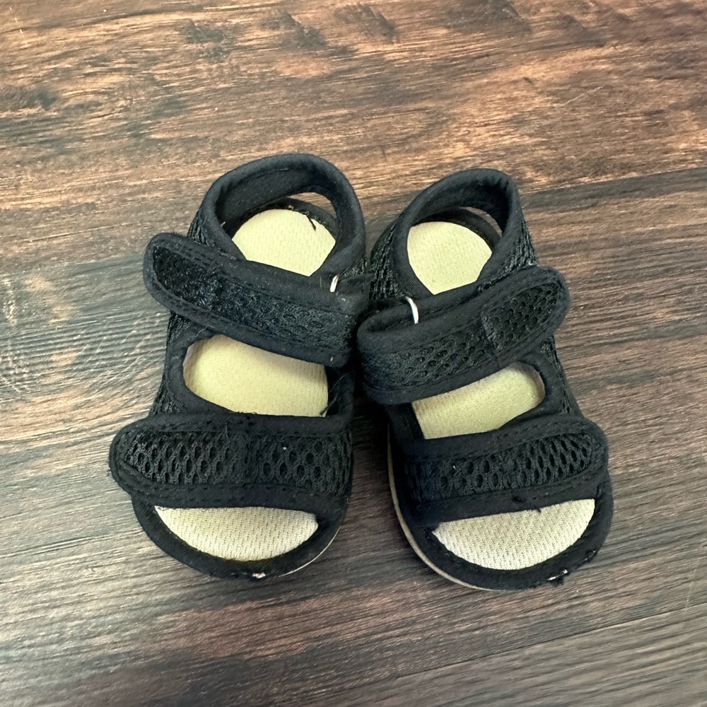 12 months infant Black Sandals- NEVER WORN